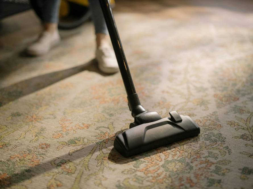 Steam Cleaning a carpet